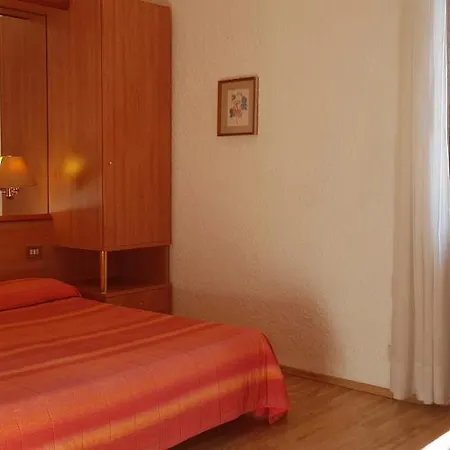 Rifugio Prategiano Фермерский дом Montieri